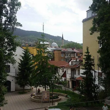 Romana Apartman *